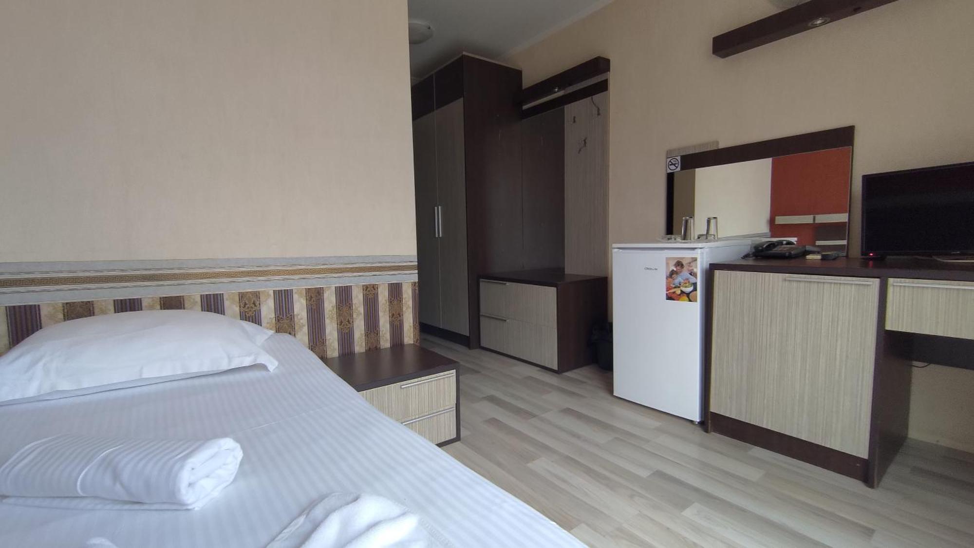 Lotos Hotel Балчик Экстерьер фото
