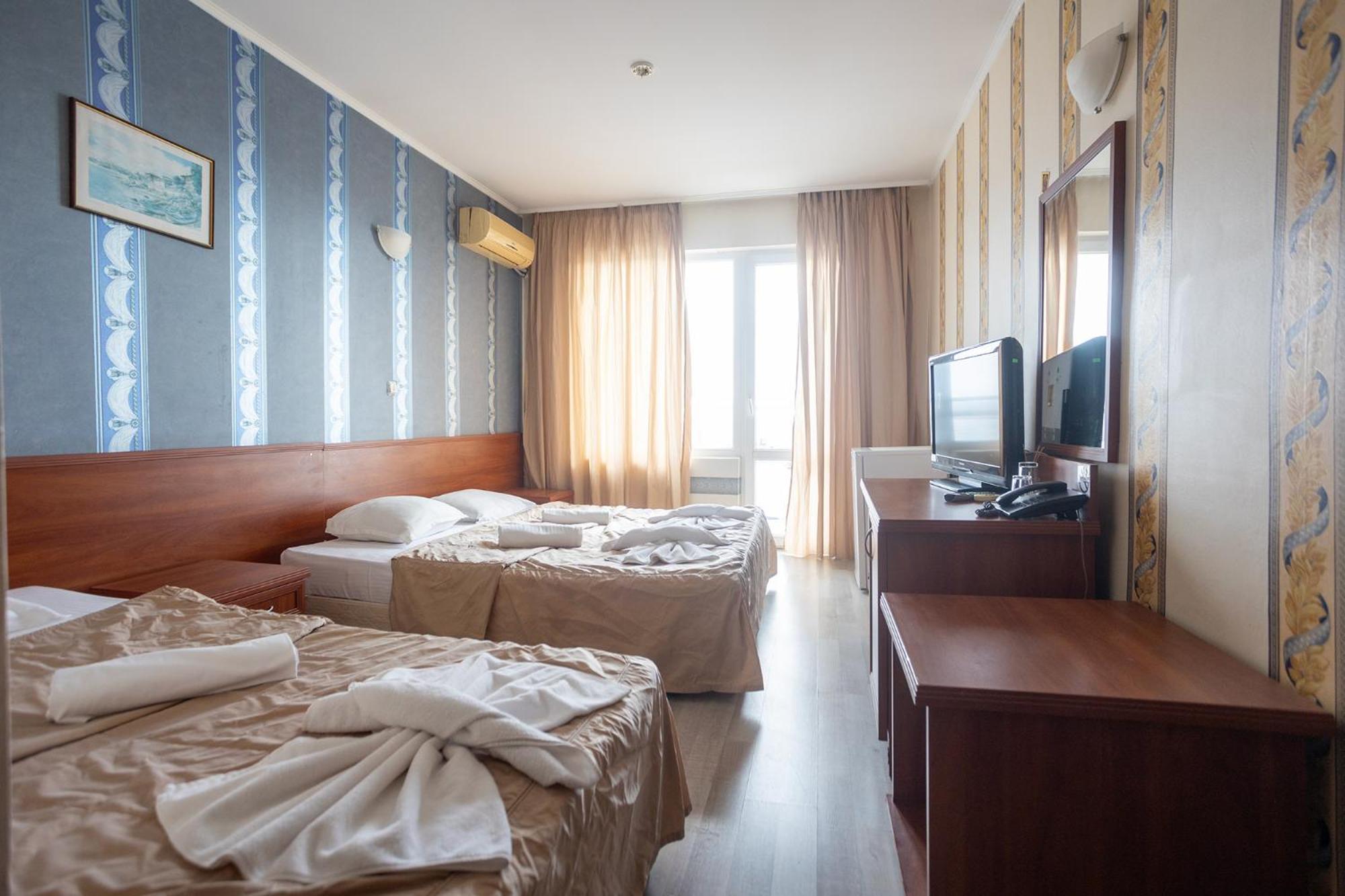 Lotos Hotel Балчик Экстерьер фото